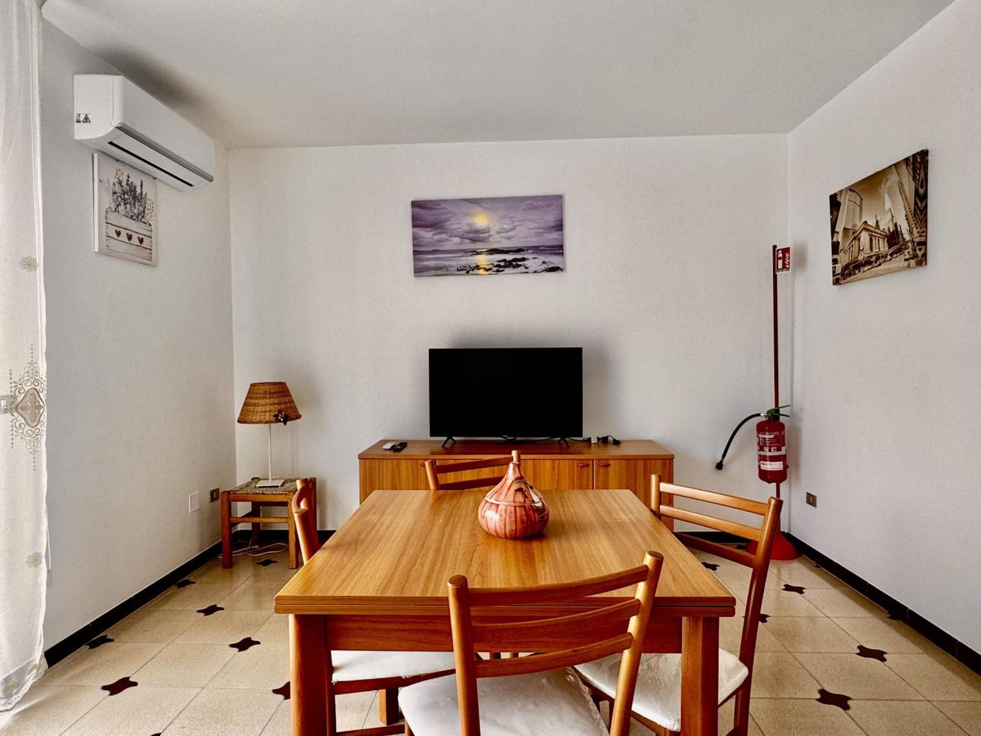Holidaycasa Leone - Con Posto Auto A 200Mt Dal Mare Sperlonga Exterior foto